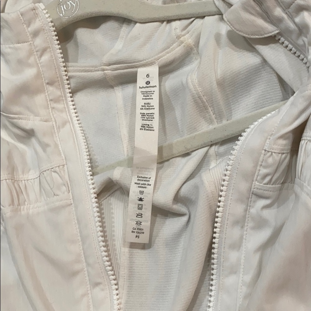 Lulu jacket - Picture 3 of 3